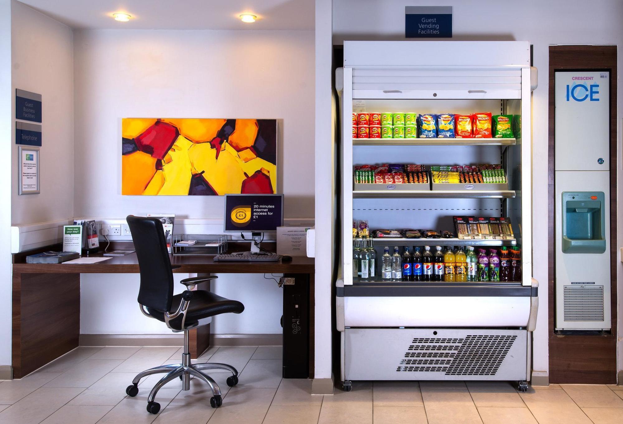 Holiday Inn Express Derby Pride Park By Ihg Eksteriør bilde